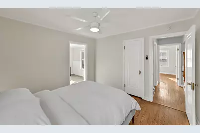 320 S Honey Creek Dr, Milwaukee, WI 53214 - Photo 14