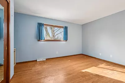 12700 W Needham Dr, New Berlin, WI 53151 - Photo 18