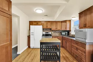 19260 Brookdale Dr, Brookfield, WI 53045 - Photo 6