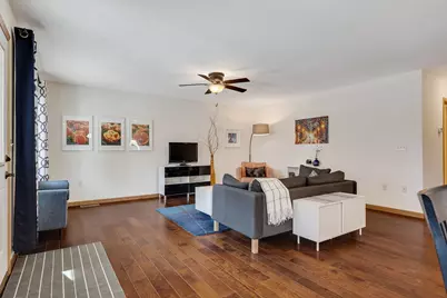 1212  7th St, La Crosse, WI 54601 - Photo 6