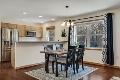 1212  7th St, La Crosse, WI 54601 - Photo 8