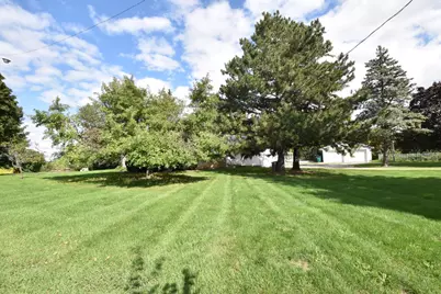 N94W17842  Appleton Ave, Menomonee Falls, WI 53051 - Photo 14