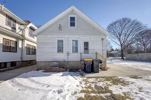1567 S 83rd St, West Allis, WI 53214 - Photo 20