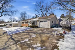 1324 N 13th Ave, West Bend, WI 53090 - Photo 22