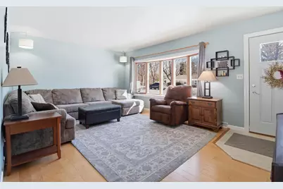 1324 N 13th Ave, West Bend, WI 53090 - Photo 2