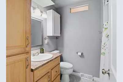 1324 N 13th Ave, West Bend, WI 53090 - Photo 10