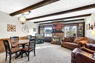 713 W Lawn Ave, Racine, WI 53405 - Photo 8