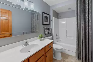 1960 Foxcroft Ln, Waukesha, WI 53189 - Photo 26