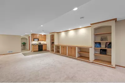 1960  Foxcroft Ln, Waukesha, WI 53189 - Photo 30