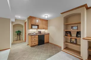 1960 Foxcroft Ln, Waukesha, WI 53189 - Photo 32