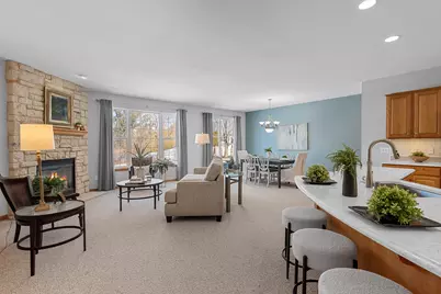 1960  Foxcroft Ln, Waukesha, WI 53189 - Photo 4