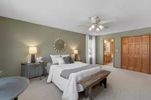 1960 Foxcroft Ln, Waukesha, WI 53189 - Photo 18