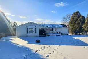 106 Rayome Dr, Iron Ridge, WI 53035 - Photo 2