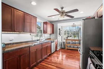 817  Cleveland Ave, Racine, WI 53405 - Photo 10