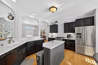 3838 E Stargrass Ln, Oak Creek, WI 53154 - Photo 10