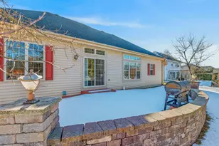 3838 E Stargrass Ln, Oak Creek, WI 53154 - Photo 8