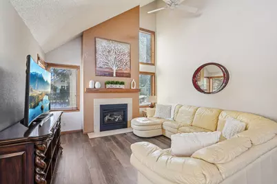 N21W24045  Garden Cir #F, Pewaukee, WI 53072 - Photo 24