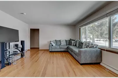 1531 N 116th St, Wauwatosa, WI 53226 - Photo 8