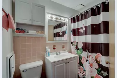 1531 N 116th St, Wauwatosa, WI 53226 - Photo 12