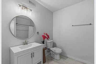 4013 W Parkland Ave, Brown Deer, WI 53209 - Photo 18