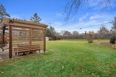 15620 W Saint Francis Dr, New Berlin, WI 53151 - Photo 16