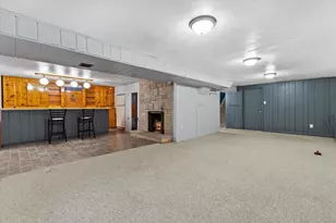 15620 W St Francis Dr, New Berlin, WI 53151 - Photo 28