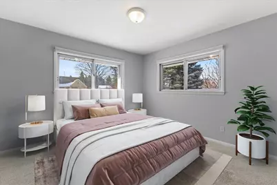 15620 W Saint Francis Dr, New Berlin, WI 53151 - Photo 10