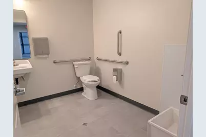 505 S Nathan Ln #4B, Elkhorn, WI 53121 - Photo 8