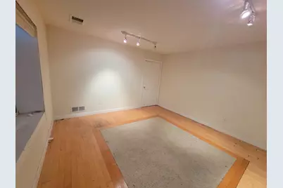 505 S Nathan Ln #4B, Elkhorn, WI 53121 - Photo 4