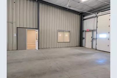 505 S Nathan Ln #4B, Elkhorn, WI 53121 - Photo 6