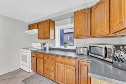 550  Gifford St, Genoa City, WI 53128 - Photo 14
