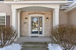 955 Dana Ln, Waukesha, WI 53189 - Photo 2