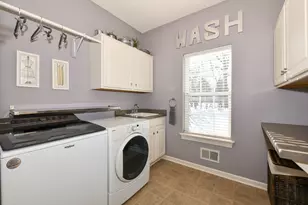 955 Dana Ln, Waukesha, WI 53189 - Photo 22