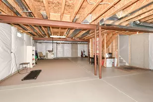 955 Dana Ln, Waukesha, WI 53189 - Photo 38