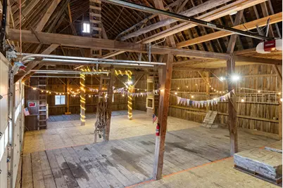 1050-1052  Arrowhead Rd, Grafton, WI 53024 - Photo 40