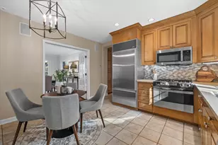 9421 N Lake Dr, Bayside, WI 53217 - Photo 10