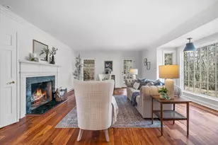 9421 N Lake Dr, Bayside, WI 53217 - Photo 4