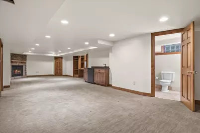 9421 N Lake Dr, Bayside, WI 53217 - Photo 36