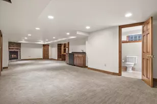 9421 N Lake Dr, Bayside, WI 53217 - Photo 36