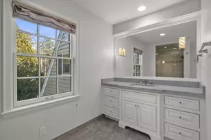 9421 N Lake Dr, Bayside, WI 53217 - Photo 24