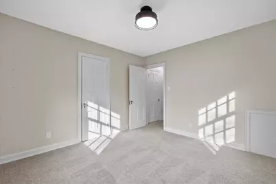 9421 N Lake Dr, Bayside, WI 53217 - Photo 32