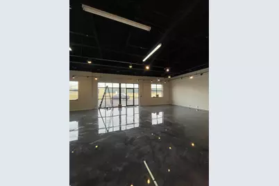 750  Veterans Pkwy #105, Lake Geneva, WI 53147 - Photo 6