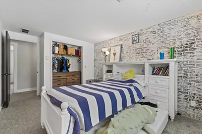 18765  Le Chateau Dr, Brookfield, WI 53045 - Photo 20