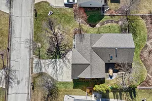 7245 S Hillendale Dr, Franklin, WI 53132 - Photo 42