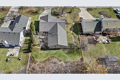 7245 S Hillendale Dr, Franklin, WI 53132 - Photo 46