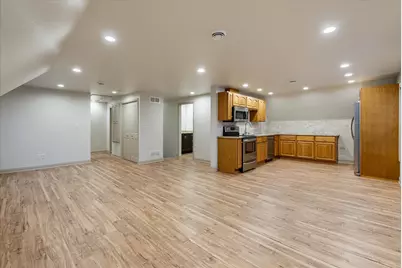 1052  Arrowhead Rd, Grafton, WI 53024 - Photo 28