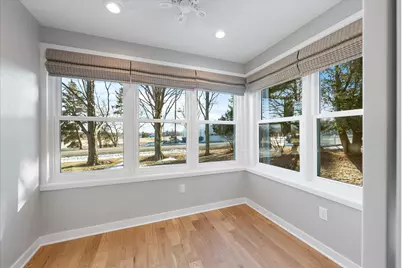 1052  Arrowhead Rd, Grafton, WI 53024 - Photo 12