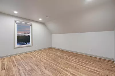 1052  Arrowhead Rd, Grafton, WI 53024 - Photo 36