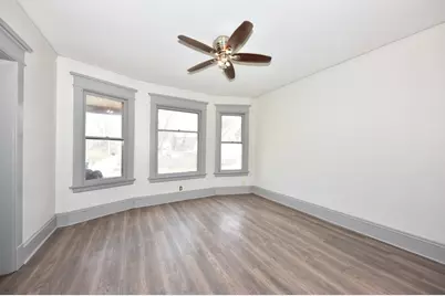 3413 W Vine St #3415, Milwaukee, WI 53208 - Photo 4