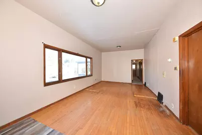 234 N 37th St, Milwaukee, WI 53208 - Photo 4